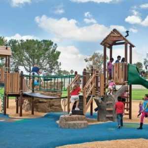 Детское пространство: как обустроить площадку для игр на садовом участке